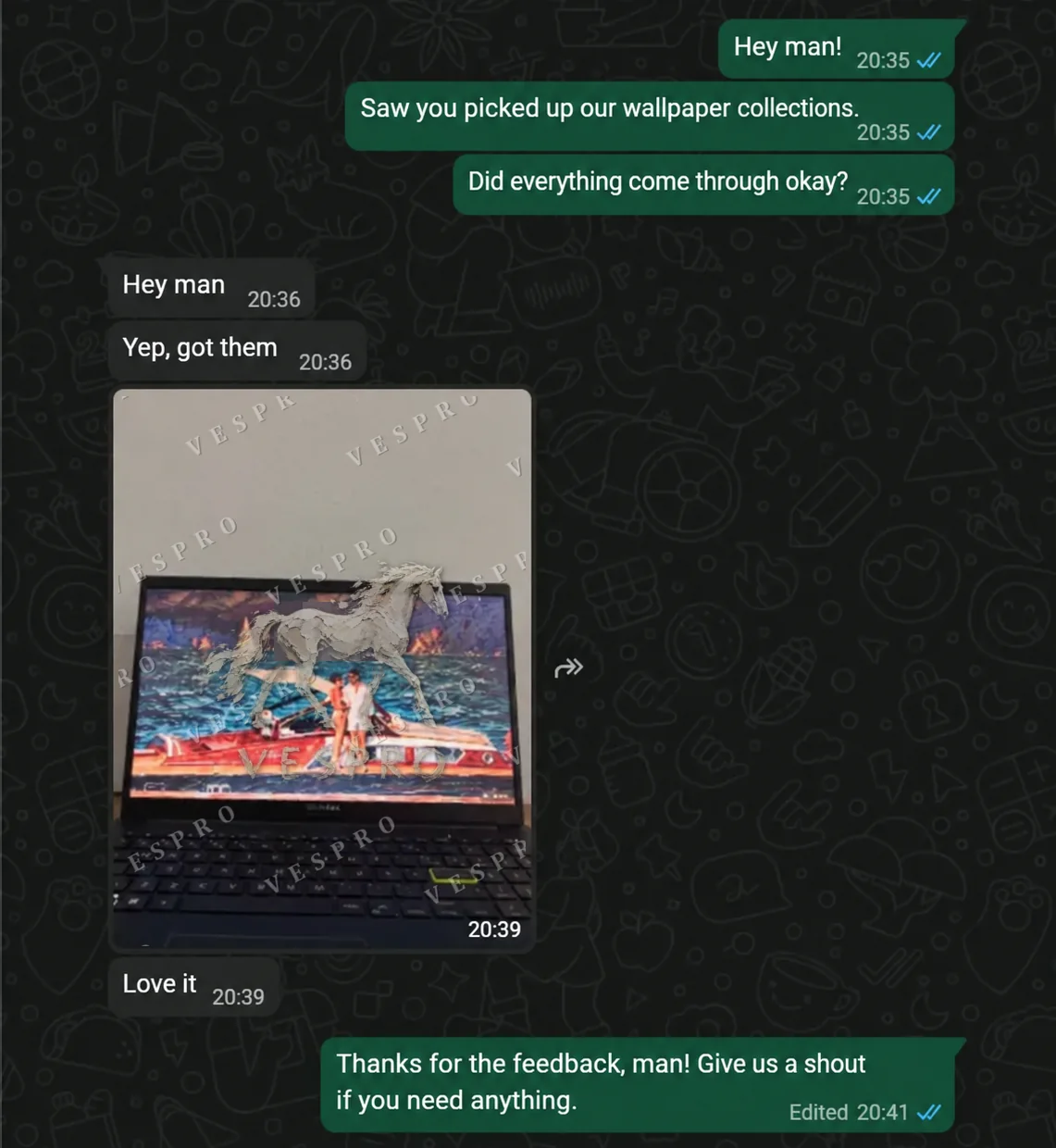 Customer conversation: shares a photo of their laptop with the wallpaper and says they love it